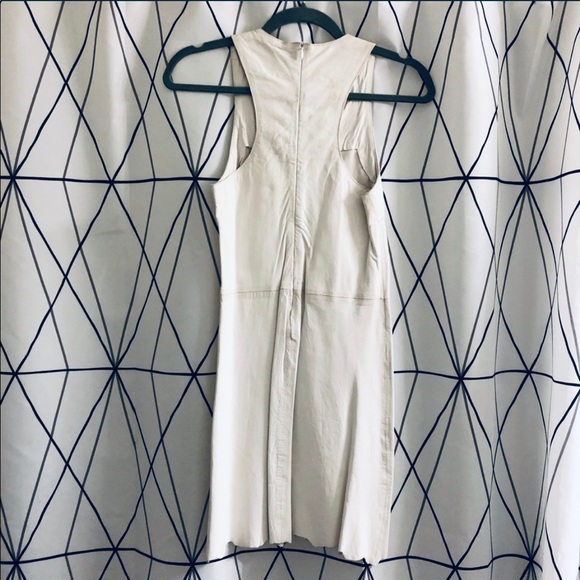 🔥🔥 Friend of mine Iman white leather dress - Picture 2 of 4